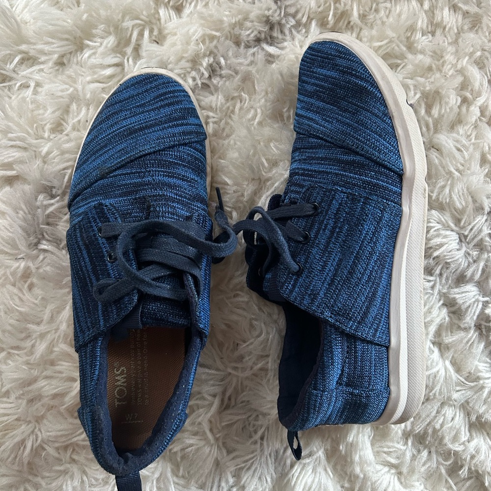 ☀️3/$25 Toms Sneakers Women 7 Del Rey Nautical Blue Multi Knit